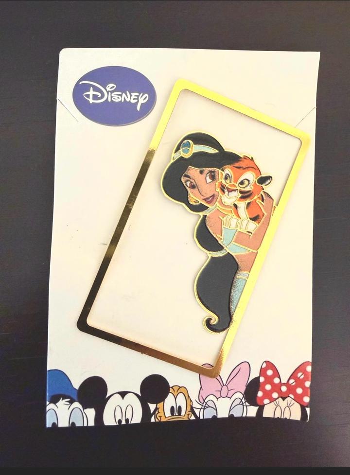 Металлическая закладка для книг Disney