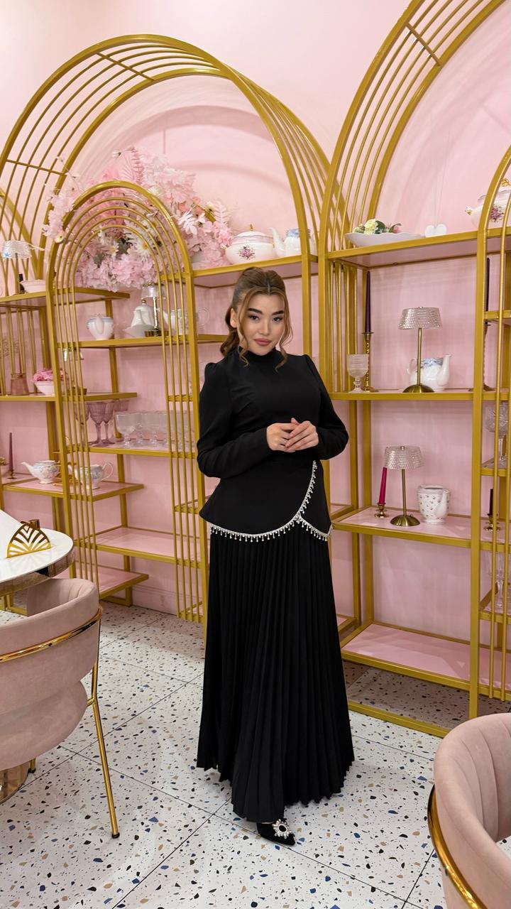 Fashion Женский костюм из блузы и плиссированной юбки