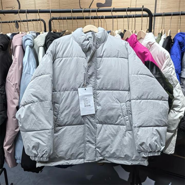Абсолютно новая куртка теплая до -15 20градусов