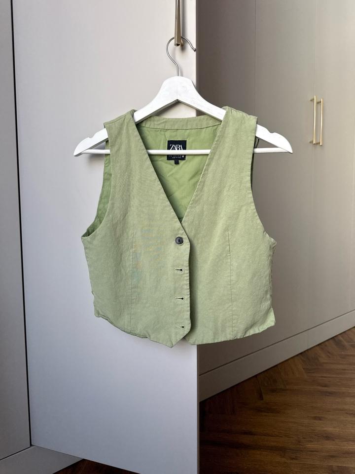 Жилет ZARA