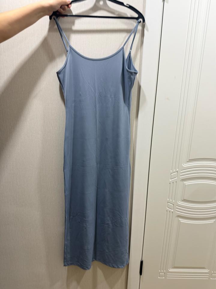 Pull & Bear Платье  на бретелях