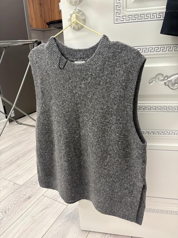 Вязаный жилет H&M