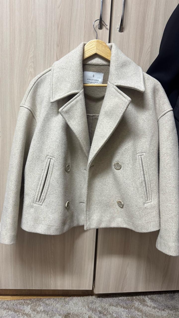 Укороченное пальто Stradivarius