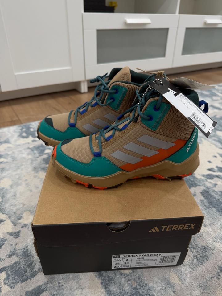 Ботинки adidas Terrex AX4R Mid K