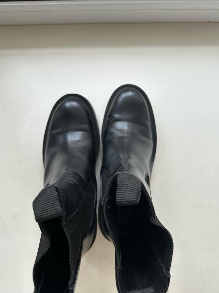Женские ботинки челси на платформе Zara