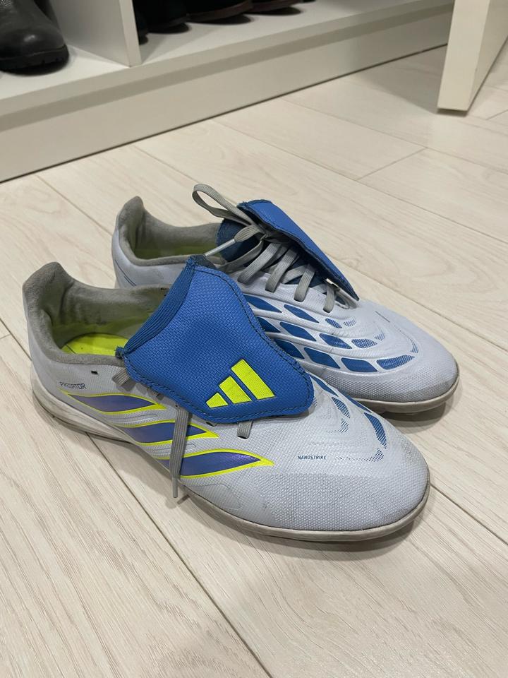 Детские футбольные бутсы adidas Predator League