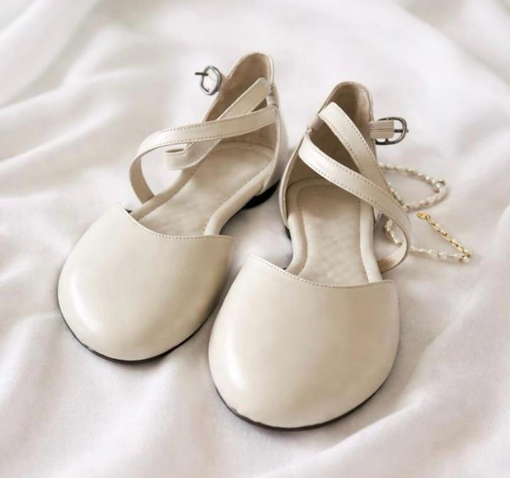 lula shoes Балетки с ремешками