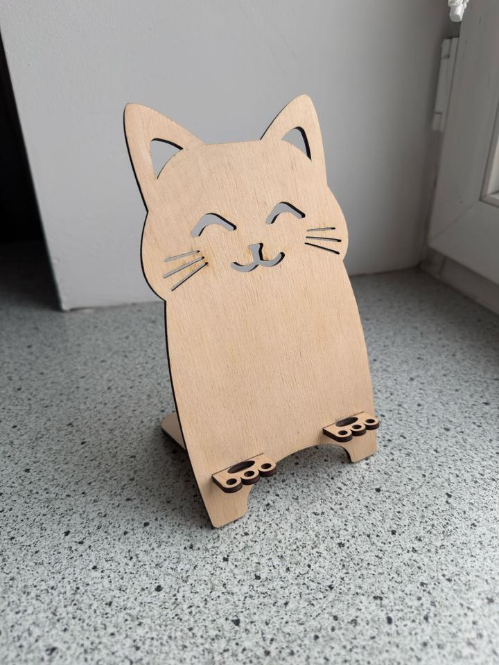 Деревянная фигурка в виде котика