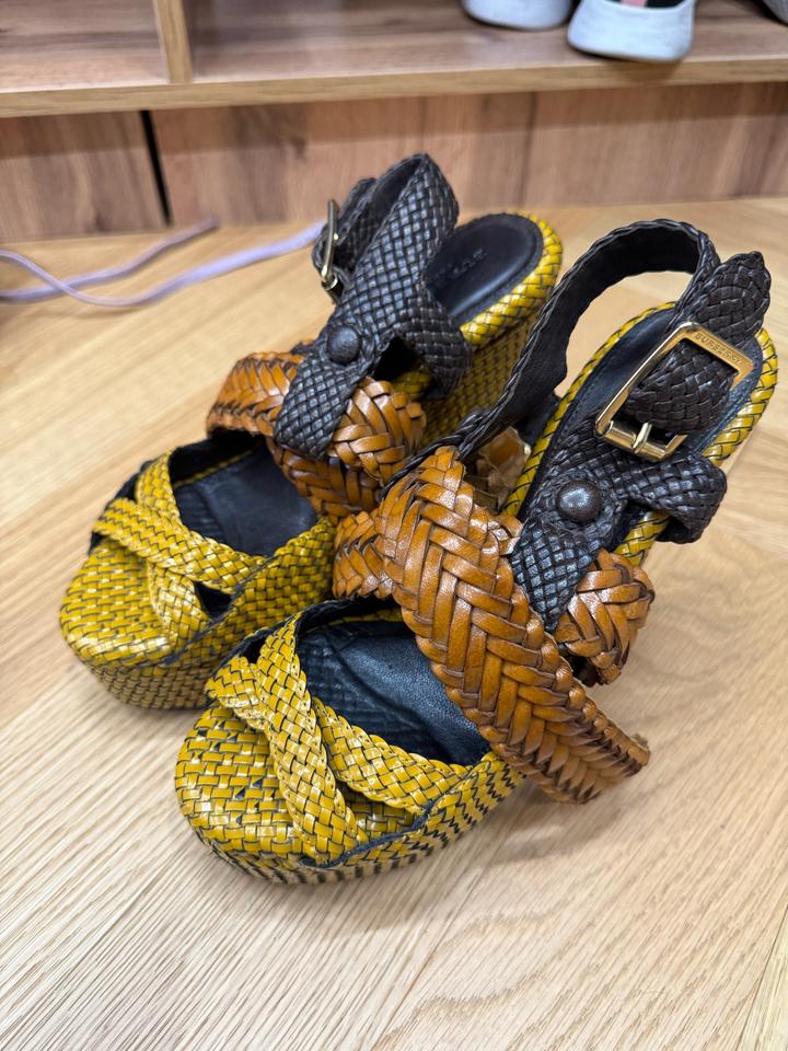 Burberry босоножки на танкетке