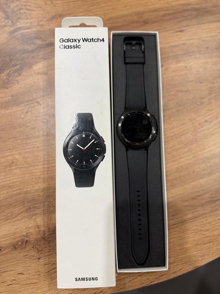 Samsung Galaxy Watch4 Classic