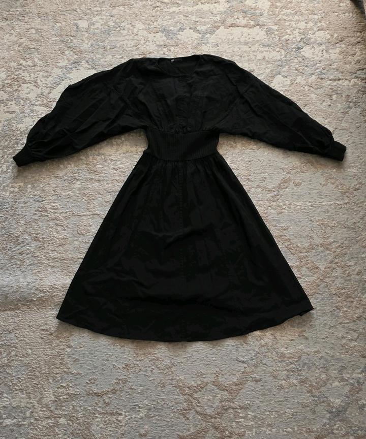 Платье Zara