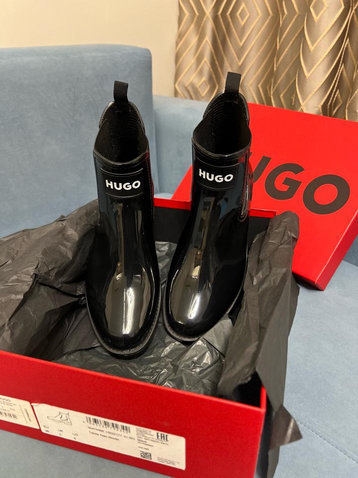 Стильные резиновые ботинки от HUGO BOSS