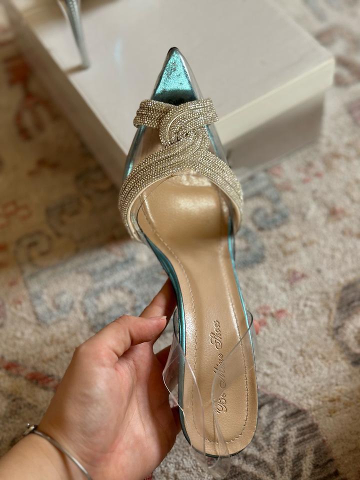Туфли Aquazzura со стразами