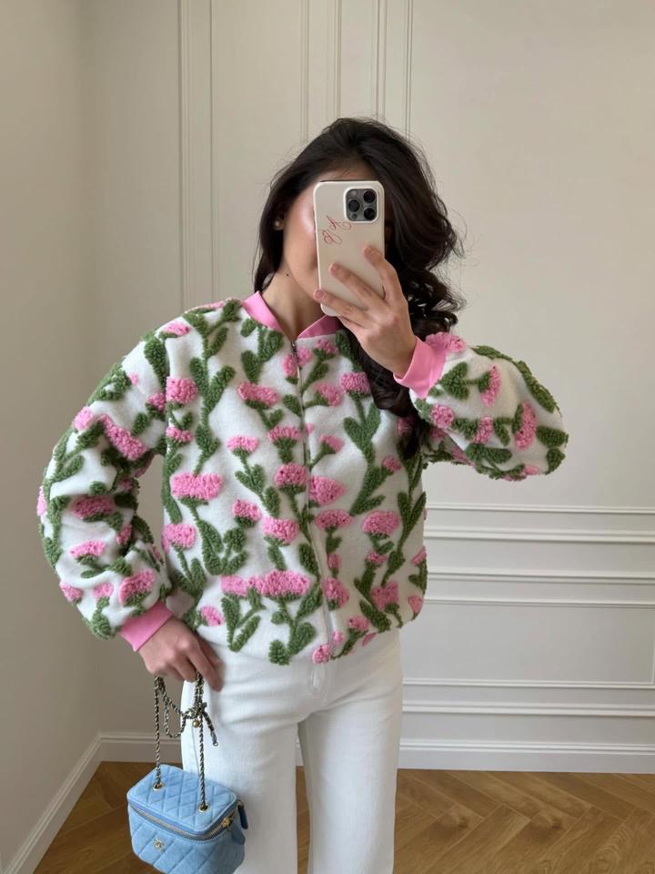 Бомбер с тюльпанами