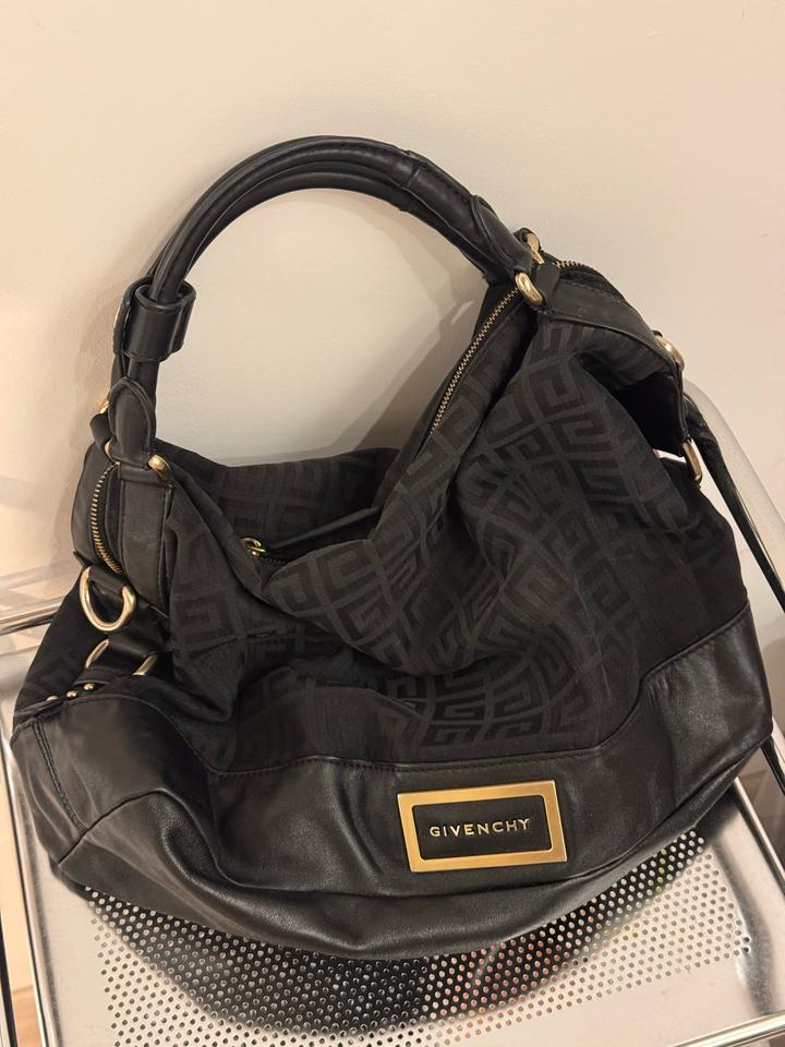 Сумка Givenchy