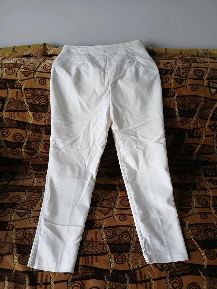 Белые штаны LC Waikiki