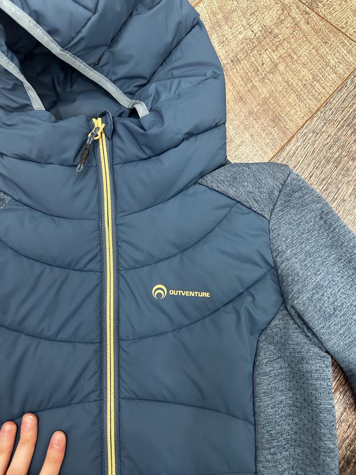 Спортивная куртка