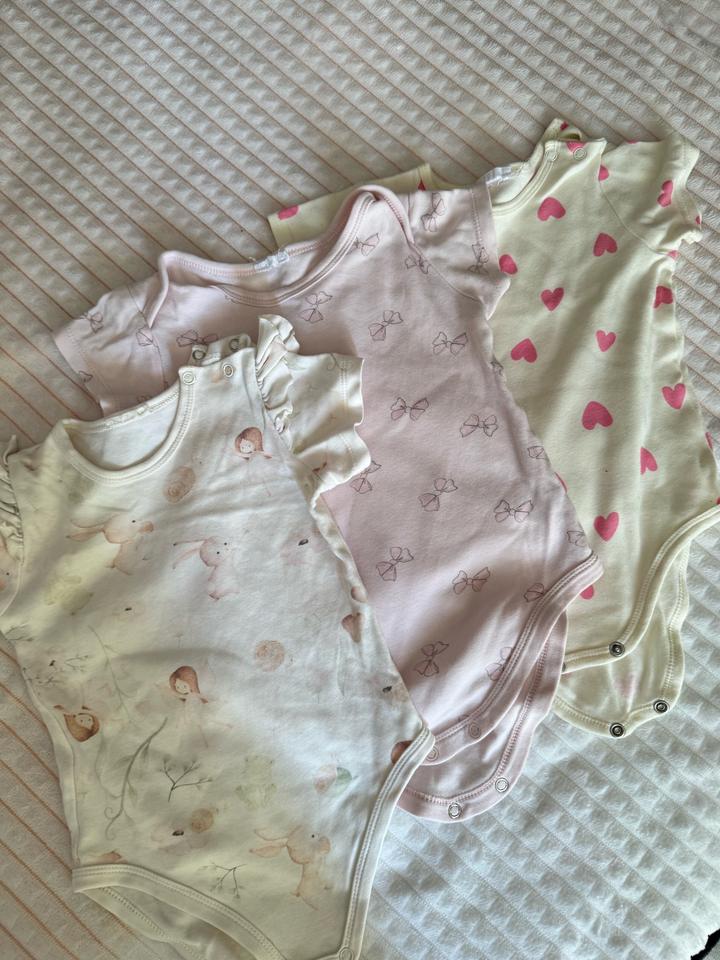 Одежда для новорожденной девочки