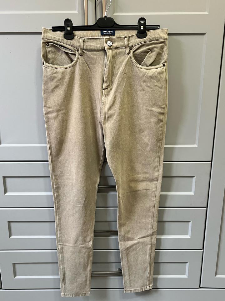 Джинсы Zara