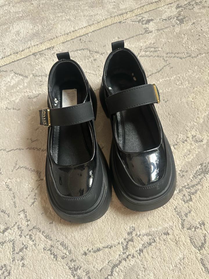 Чёрные лоферы Miu Miu 🖤