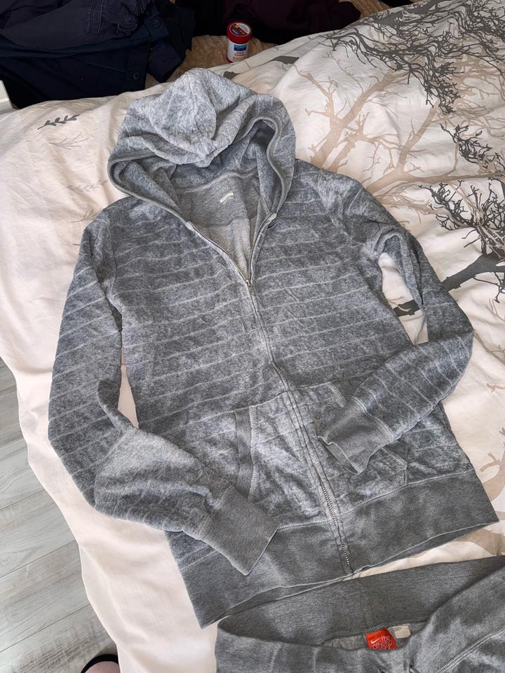 Спортивный костюм Nike