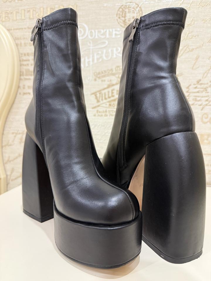 Черные ботильоны
