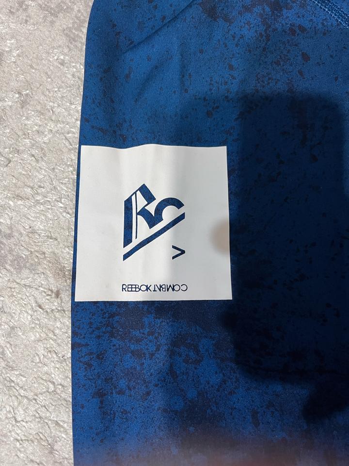кофта reebok
