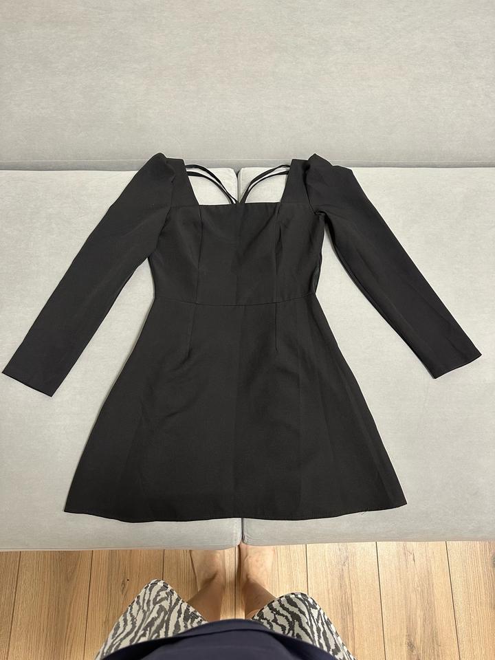 Черное платье