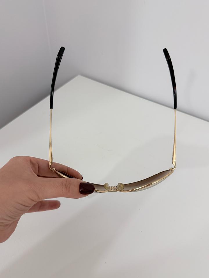 Очки солнцезащитные Trussardi