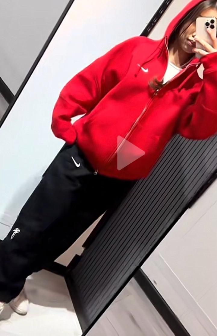 Nike спортивка верх красный вниз черный