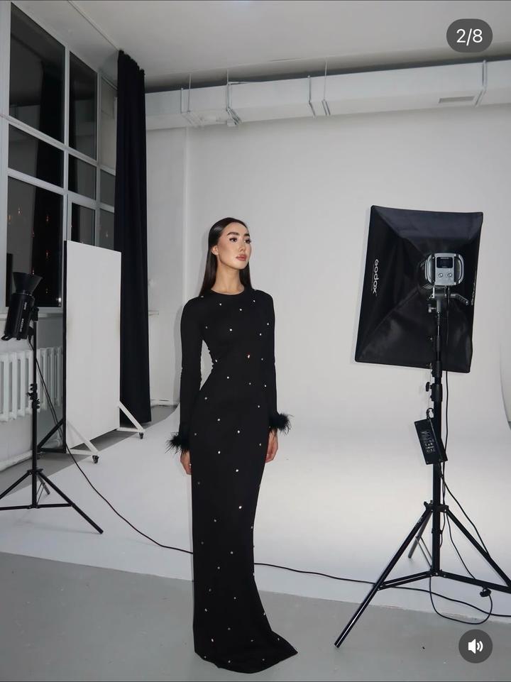 Черное макси платье