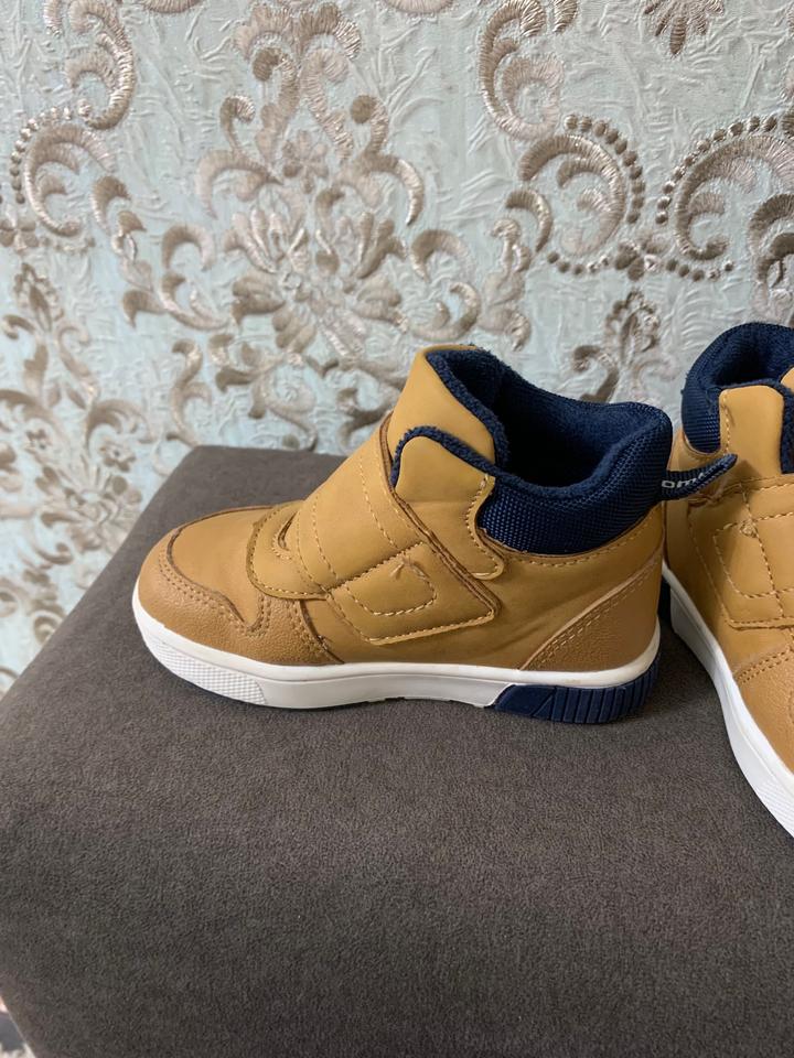 Детские демисезонные ботинки