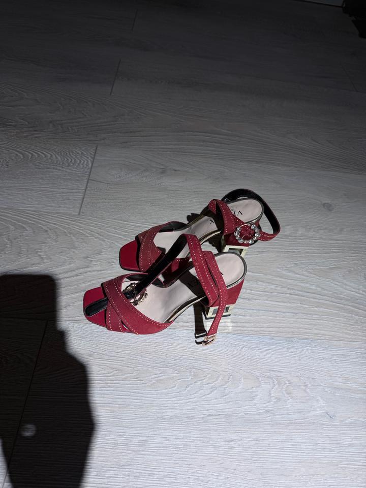 Туфли красные