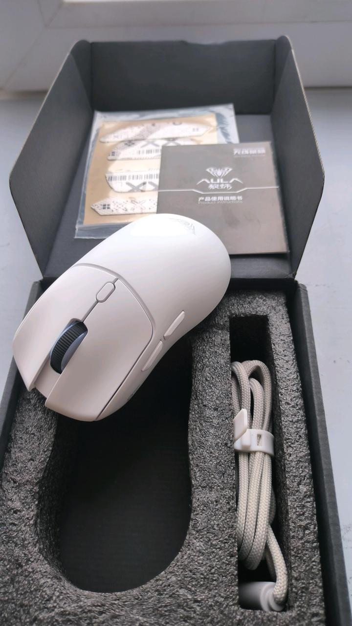 Новая игровая мышка Aula SC580SE