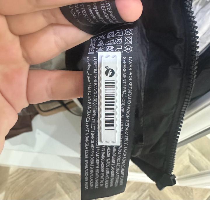 Жилетки PULL&BEAR