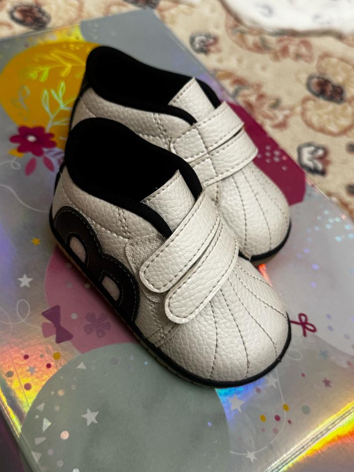 Детские кожаные босоножки