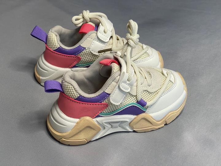 Кроссовки детские