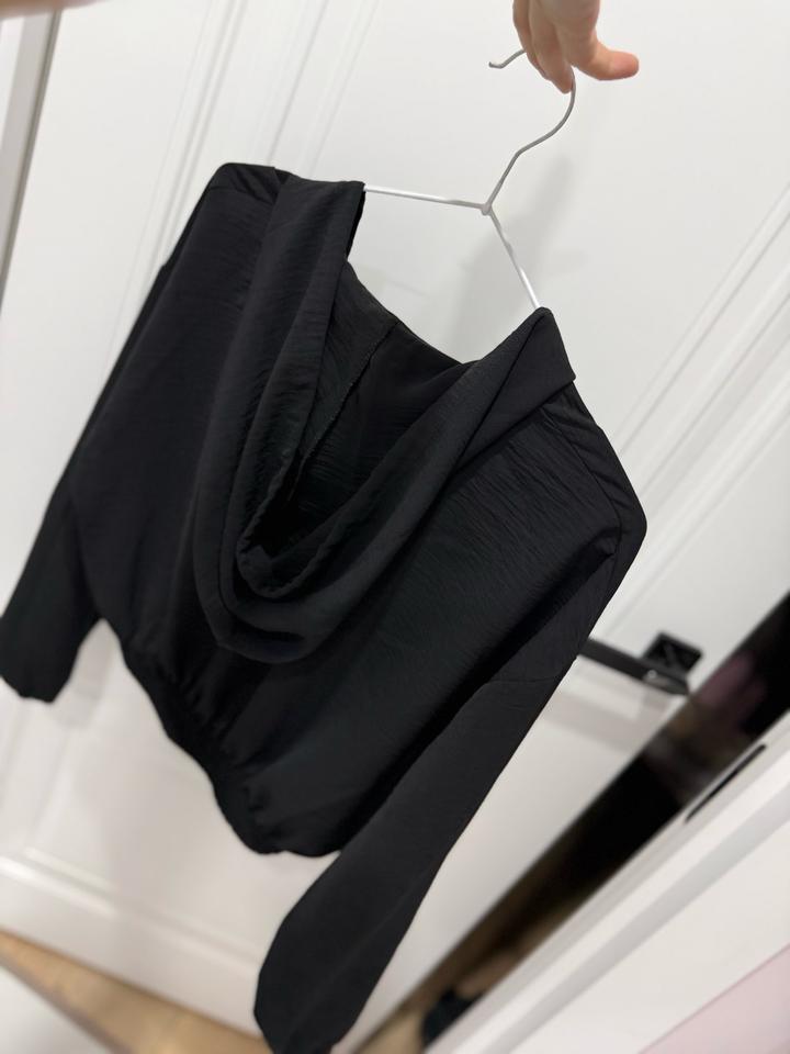 черный топ от Zara
