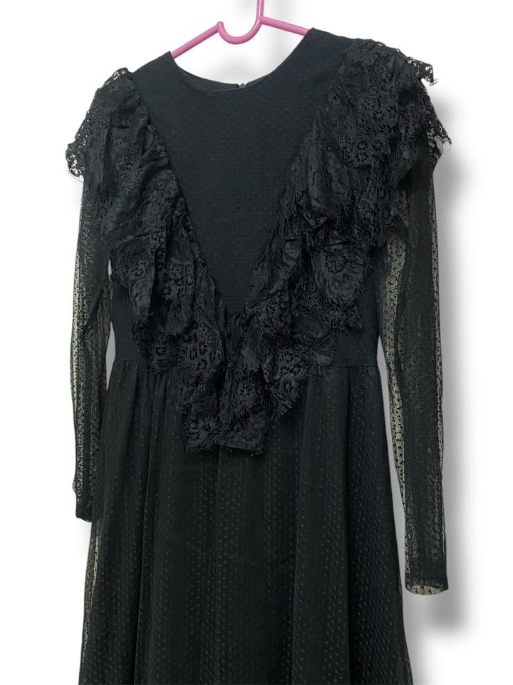 Черное платье