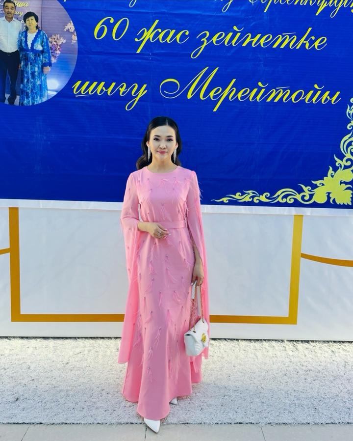 Розовое платье 🌸Лёгкое, нежное и очень элегантное — создаёт красивый образ!