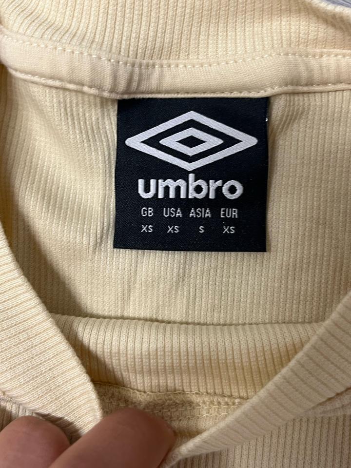 укороченный лонгслив. Umbro