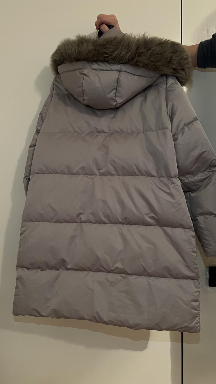 Пуховик Massimo Dutti.