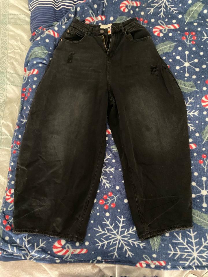 Джинсы бэгги