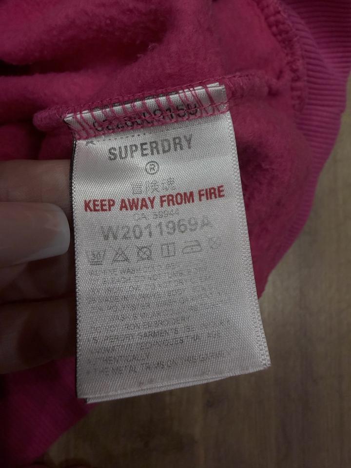 Худи розовое Superdry