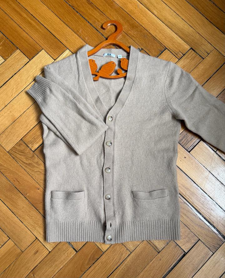Шерстяная кофта от Uniqlo