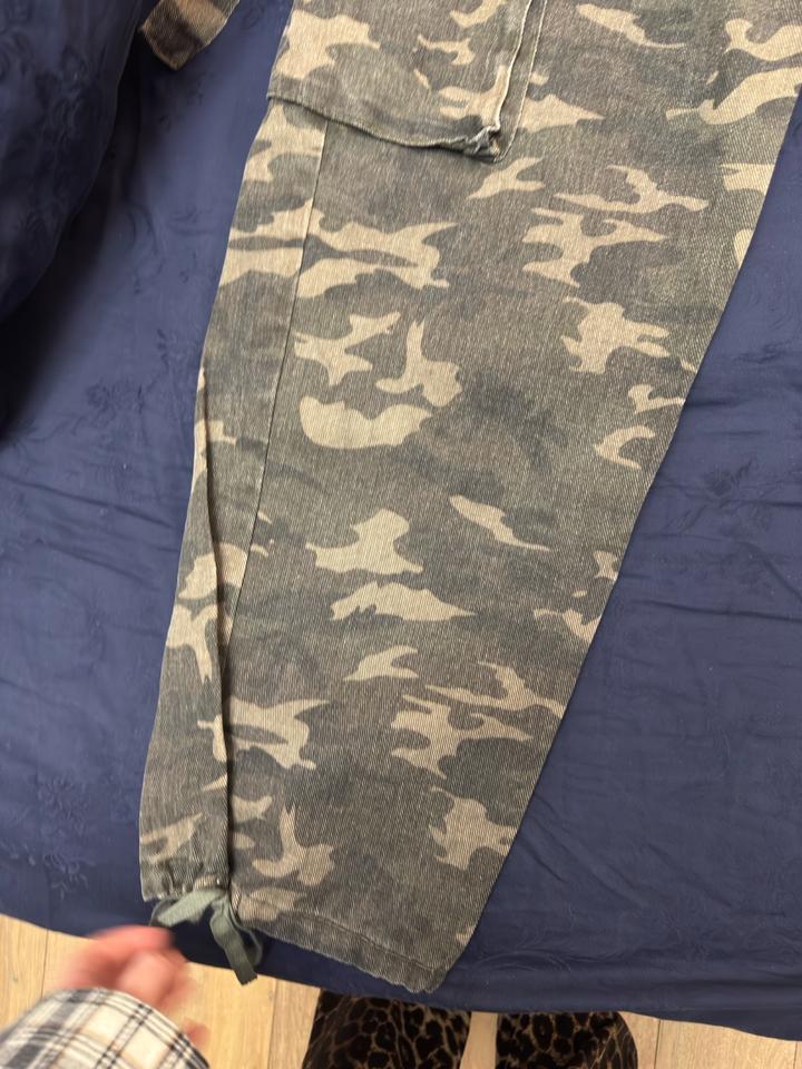 Джинсы камуфляж милитари ( размер в фото смотрите - сетка)