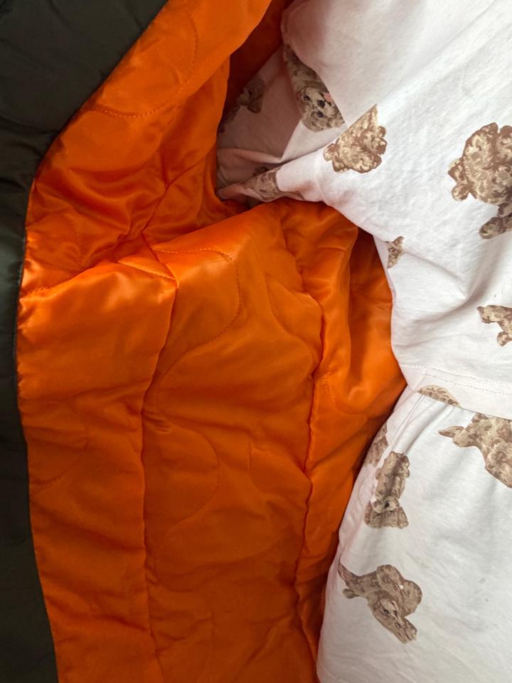 Продам удлинений бомбер