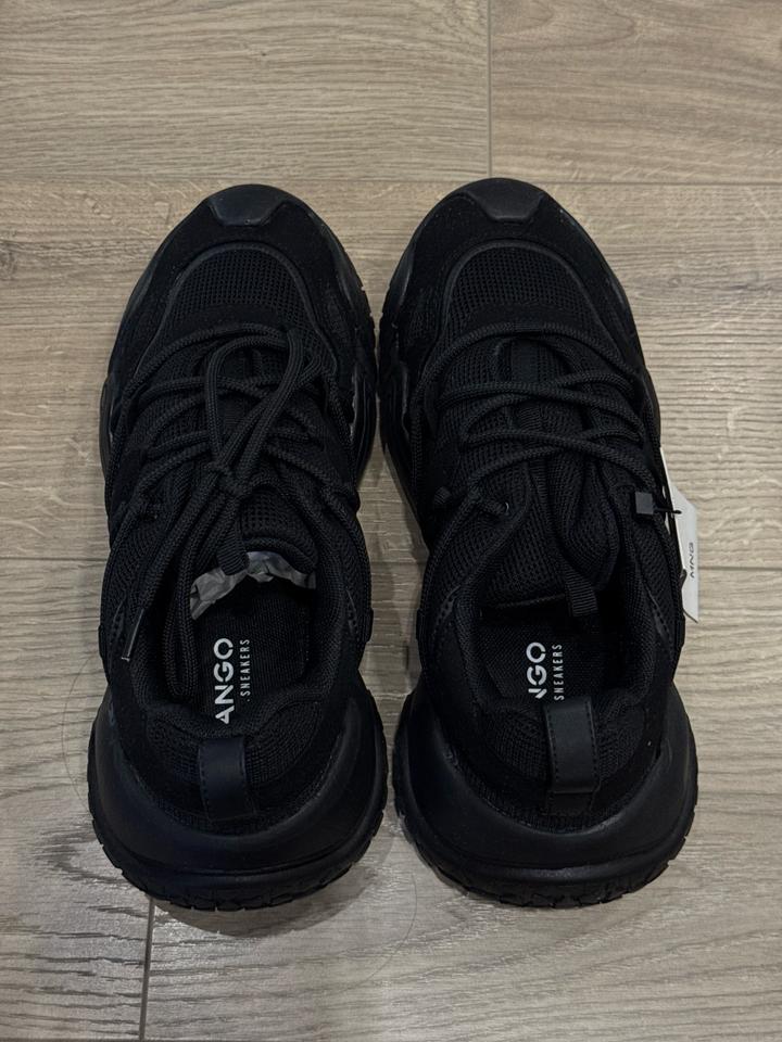 Кроссовки Mango