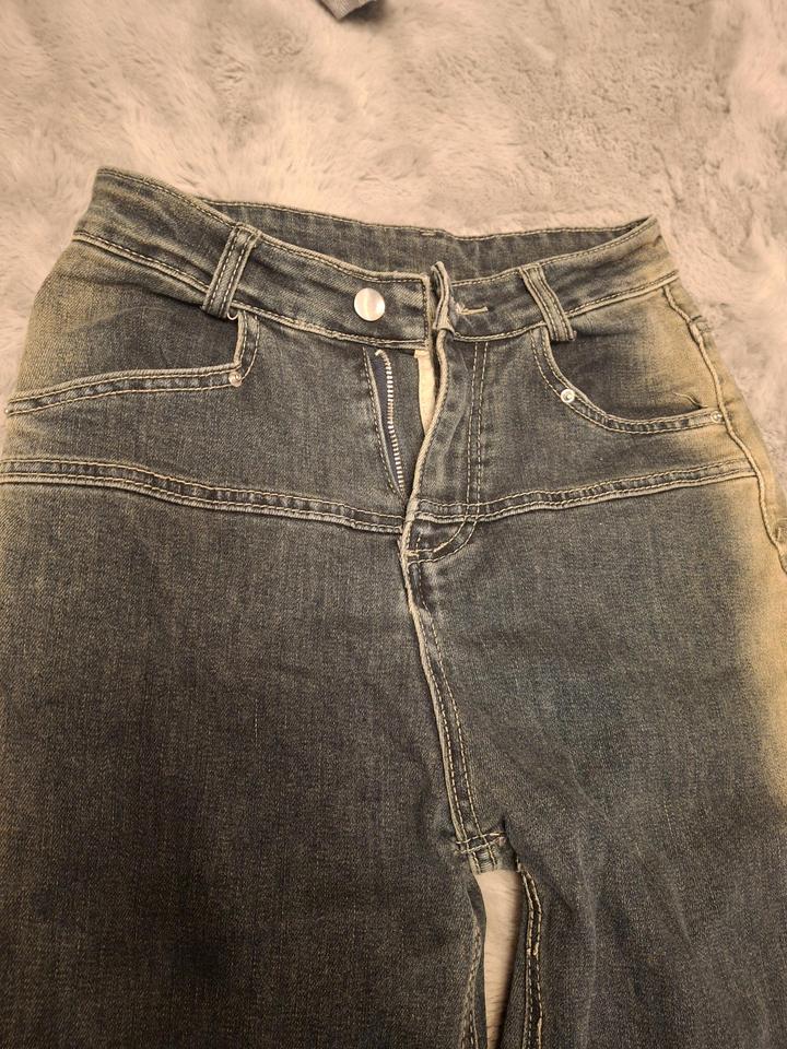 Джинсы класные