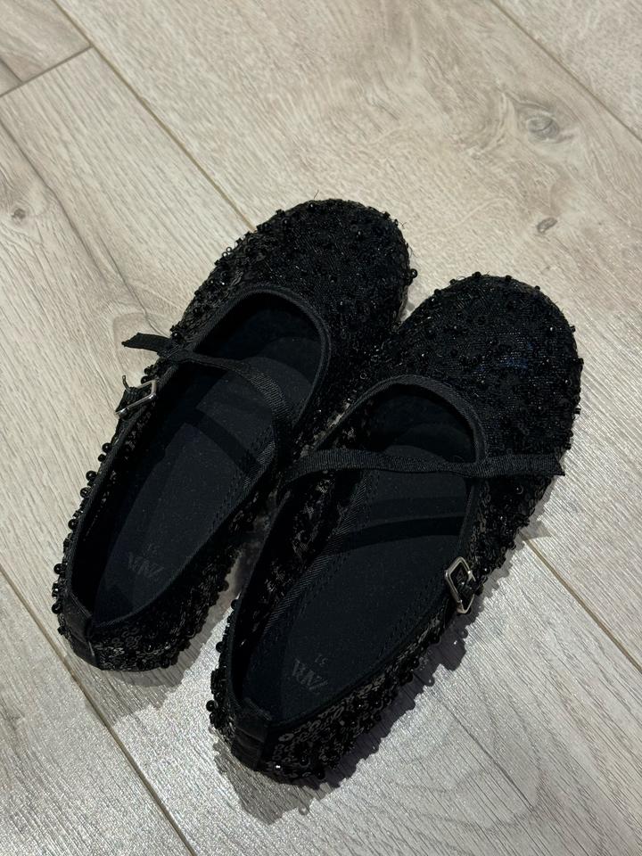 Балетки Zara с пайетками
